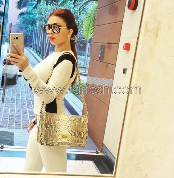 فيديو فنانات يبكين على الهواء منهن هيفاء وهبي، نجوى كرم والراقصة دينا صورة رقم 1