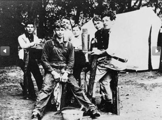 هكذا كان رؤساء الولايات المتحدة في طفولتهم.. شاهد الصور صورة رقم 10