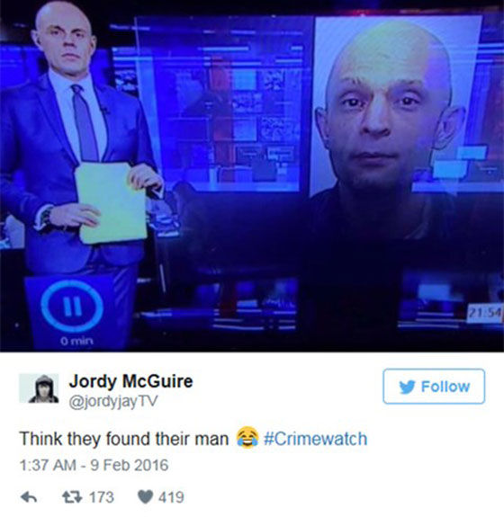 احراج مذيع على الهواء بسبب التشابه بينه وبين مجرم خطير هارب.. شاهد صورة رقم 1 احراج مذيع على الهواء بسبب التشابه بينه وبين مجرم خطير هارب.. شاهد صورة رقم 1