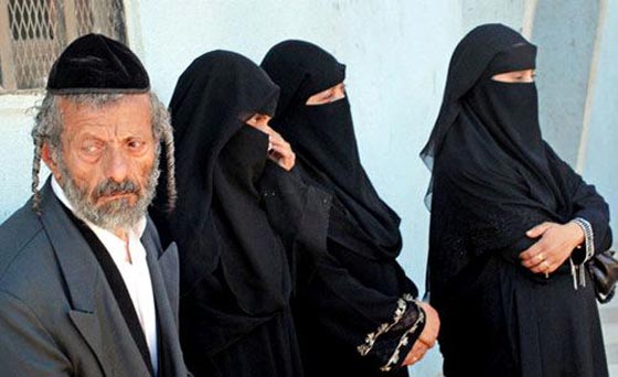 النساء الاسرائيليات يتجهن نحو الاحتشام وقواعد جديدة بالمحظورات صورة رقم 2 النساء الاسرائيليات يتجهن نحو الاحتشام وقواعد جديدة بالمحظورات صورة رقم 2