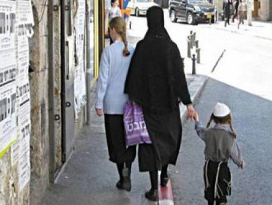 النساء الاسرائيليات يتجهن نحو الاحتشام وقواعد جديدة بالمحظورات صورة رقم 3 النساء الاسرائيليات يتجهن نحو الاحتشام وقواعد جديدة بالمحظورات صورة رقم 3