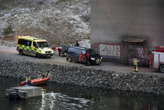 مصرع اعضاء فرقة فيولا بيتش ومدير اعمالهم في حادث سير بالسويد صورة رقم 2