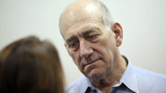 ايهود اولمرت اول رئيس وزراء اسرائيلي يدخل السجن اليوم صورة رقم 1 ايهود اولمرت اول رئيس وزراء اسرائيلي يدخل السجن اليوم صورة رقم 1