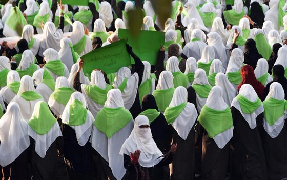 احتفلوا به في الماضي.. عيد الحب في باكستان معصية ومهرجان للفاحشة صورة رقم 39