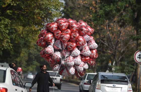 احتفلوا به في الماضي.. عيد الحب في باكستان معصية ومهرجان للفاحشة صورة رقم 45