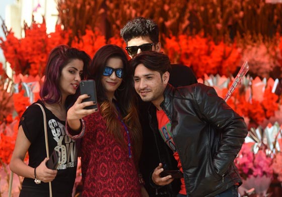 احتفلوا به في الماضي.. عيد الحب في باكستان معصية ومهرجان للفاحشة صورة رقم 50