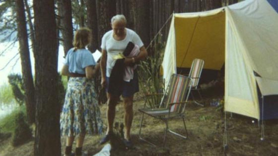 البابا يوحنا بولس الثاني الذي اعلن قديسا كان على علاقة بامرأة حسناء مدة 30 عاما صورة رقم 1