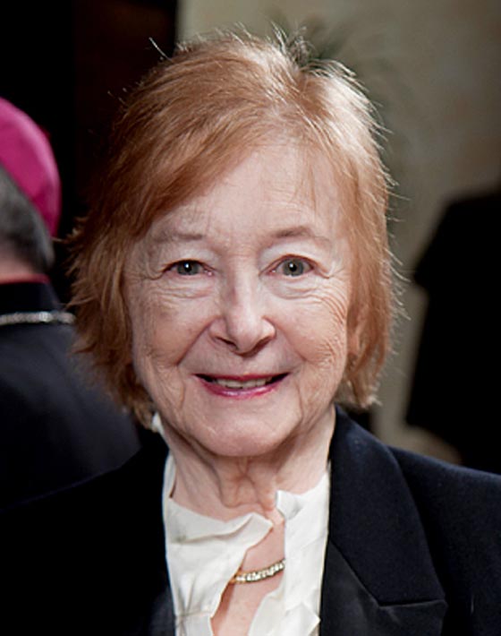 البابا يوحنا بولس الثاني الذي اعلن قديسا كان على علاقة بامرأة حسناء مدة 30 عاما صورة رقم 15