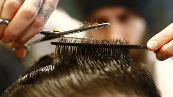 مطلوب لبلدة كندية معزولة حلاق يتحمل حرارتها الفائقة!! صورة رقم 1