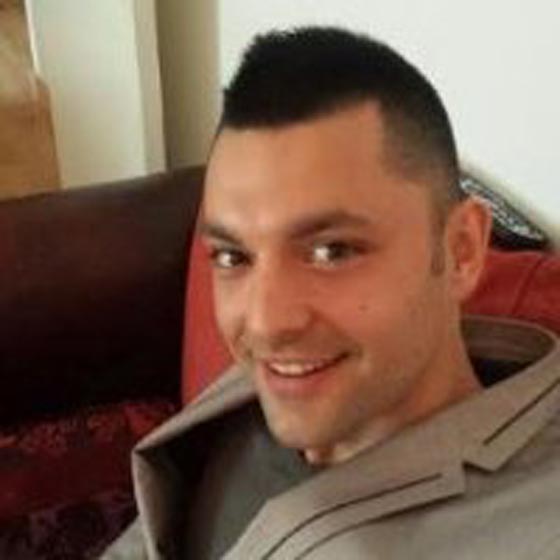 مطعم فرنسي يسمح للكلاب بالدخول اليه ويمنع موظفي البنوك.. لهذا  السبب صورة رقم 6