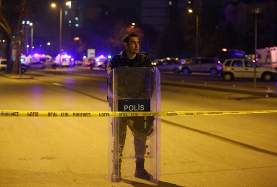 انفجار في انقرة يودي بحياة 28 شخصا ويخلف 61 مصابا صورة رقم 25