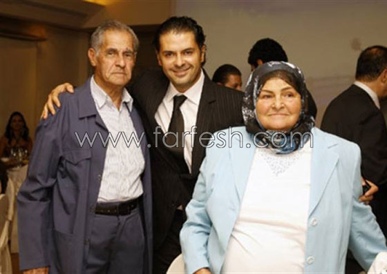 تعازي الفنانين نانسي، نجوى، كارول، وائل، احلام  اليسا ونوال في وفاة والدة راغب علامة  صورة رقم 9