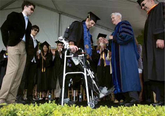 مسلسلات اون لاين حصري: البروفسور مخترع القدم الذكية يشيد بطالبته الفلسطينية يارا نجدي ويوضّح  صورة رقم 5