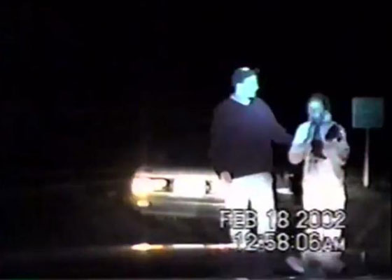 فيديو مدهش.. اب يرشد الشرطة الى قتلة ابنه بعد ذبحه، موته ودفنه!! صورة رقم 2