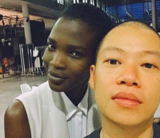 ثورة نسائية عارمة.. والسبب اهانة عنصرية لفتاة اوغندية صورة رقم 4