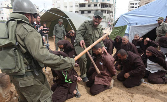 مدعوم من النظام.. تقرير يفضح تعذيب اسرائيل للاسرى الفلسطينيين صورة رقم 5