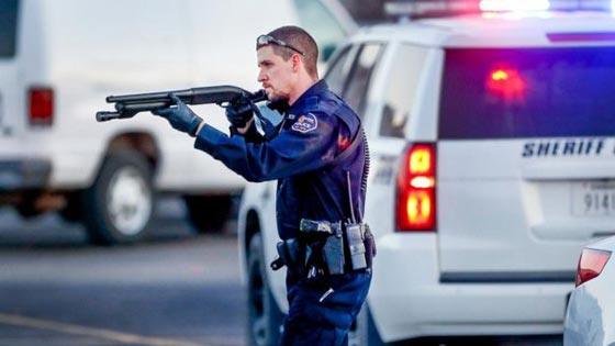 مقتل 7 امريكيين في هجوم مسلح بولاية كانساس وتصفية المنفذ صورة رقم 11 مقتل 7 امريكيين في هجوم مسلح بولاية كانساس وتصفية المنفذ صورة رقم 11