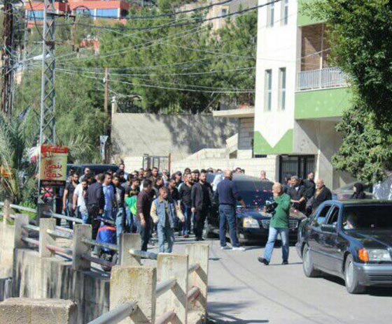 مأساة في لبنان.. طفل يعبث بسلاح والده فيقتل امه برصاصة في الرأس صورة رقم 10