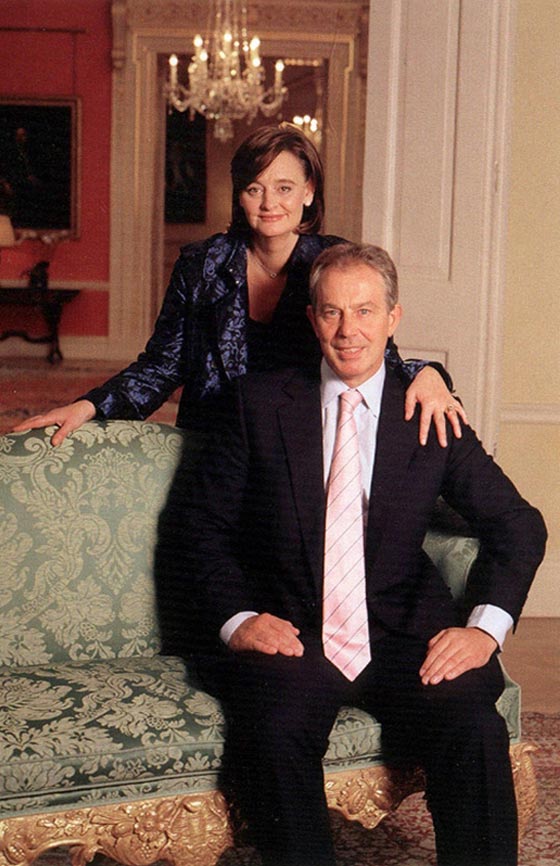 بلير كان السبب في طلاق مردوخ من زوجته بعد ان اقام علاقة معها صورة رقم 13