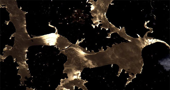 الارض في عام من الصور والحكايات.. كما عاشها الفضائي كيلي صورة رقم 7