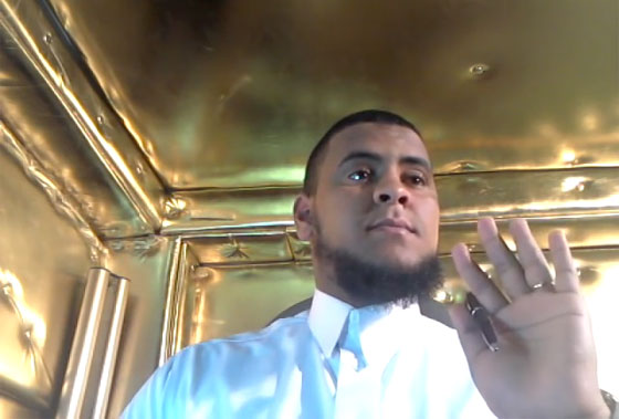 شاهد واستمع كيف حاور الراقي المغربي ملكة من الجان صورة رقم 2 شاهد واستمع كيف حاور الراقي المغربي ملكة من الجان صورة رقم 2