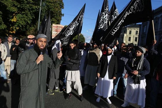اسلاميون يشكلون جند الله لمواجهة جند اودن النرويجية المناهضة للاجئين!! صورة رقم 2 اسلاميون يشكلون جند الله لمواجهة جند اودن النرويجية المناهضة للاجئين!! صورة رقم 2