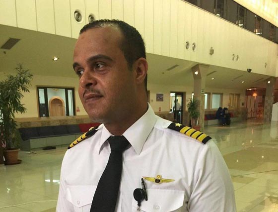 طائرة سعودية تهبط في مطار الرياض.. لكن دون قائدها!! صورة رقم 1 طائرة سعودية تهبط في مطار الرياض.. لكن دون قائدها!! صورة رقم 1