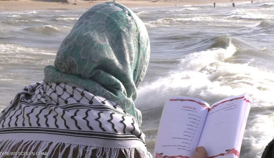 القراءة.. سلاح جديد يواجه فيه طلاب غزة الاحتلال صورة رقم 1 القراءة.. سلاح جديد يواجه فيه طلاب غزة الاحتلال صورة رقم 1