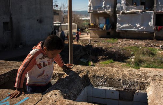 حصاد اللجوء.. سوريون يعملون بظروف العبودية في مزارع تركية صورة رقم 8 حصاد اللجوء.. سوريون يعملون بظروف العبودية في مزارع تركية صورة رقم 8