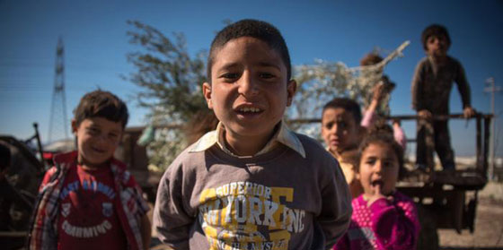 حصاد اللجوء.. سوريون يعملون بظروف العبودية في مزارع تركية صورة رقم 2 حصاد اللجوء.. سوريون يعملون بظروف العبودية في مزارع تركية صورة رقم 2