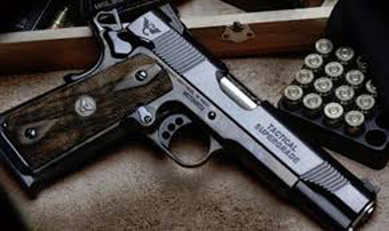 شاب مصري يقتل نفسه بالخطأ في صورة سيلفي مع بندقية قبل زفافه صورة رقم 3