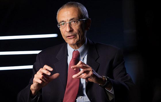 كلنتون تعد بفضح الكائنات الفضائية في حال وصولها الى البيت الابيض صورة رقم 2