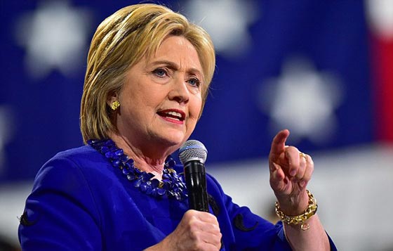 كلنتون تعد بفضح الكائنات الفضائية في حال وصولها الى البيت الابيض صورة رقم 4