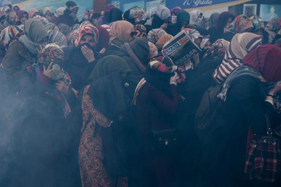 صحيفة زمان تتحدث عن اسود يوم في تاريخ الصحافة التركية صورة رقم 22 صحيفة زمان تتحدث عن اسود يوم في تاريخ الصحافة التركية صورة رقم 22