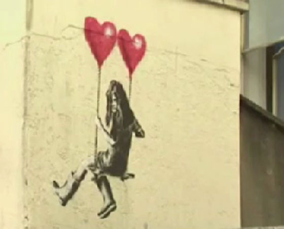 لم يعد لغزا.. التوصل الى هوية رسام الغرافيتي الشهير بانسكي صورة رقم 4