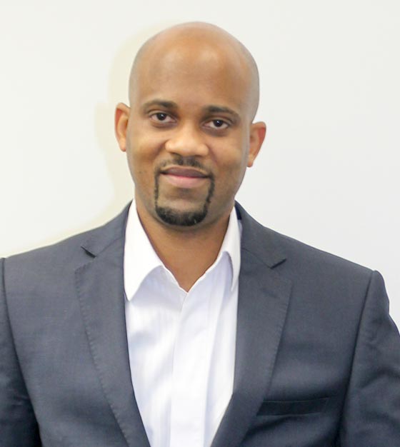 حرمان مسيحي من السفر وانزاله من الطائرة للاشتباه بانه مسلم ارهابي صورة رقم 2