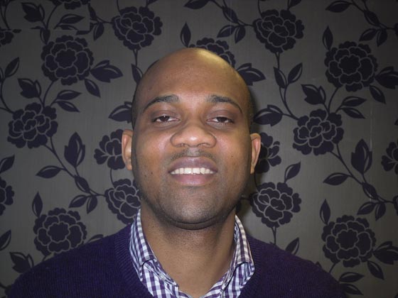 حرمان مسيحي من السفر وانزاله من الطائرة للاشتباه بانه مسلم ارهابي صورة رقم 1