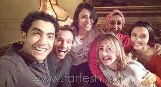 صور كارمن سليمان في مسلسل رمضان (ليالي الحلمية) مع شقيق شيرين صورة رقم 2
