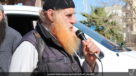 فيديو وصور مؤلمة: داعش يعدم 13 شخصا لاتهامهم بالتجسس لصالح القوات العراقية صورة رقم 12 فيديو وصور مؤلمة: داعش يعدم 13 شخصا لاتهامهم بالتجسس لصالح القوات العراقية صورة رقم 12