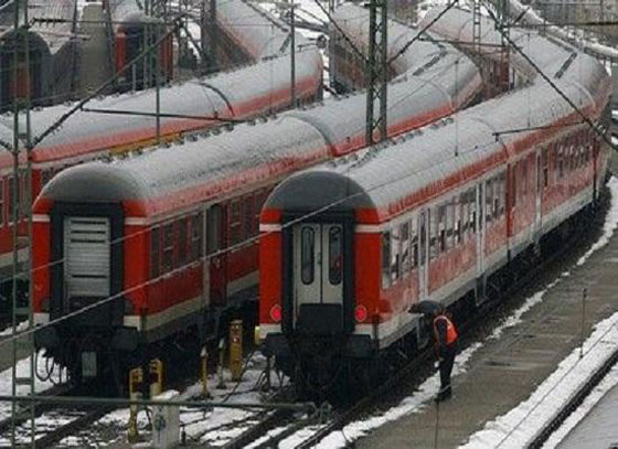  لاجئ مصري ينتحر بالقفز من قطار في المانيا صورة رقم 2