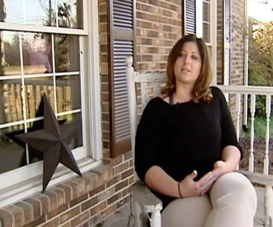 هيصة في مدرسة الطالب سرق صور معلمته منزوعة.. وهذا هو رد فعلها صورة رقم 3