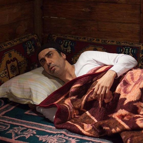 مشهد دودة العلق تطهّر جرح ممثل في وادي الذئاب تثير الجمهور صورة رقم 2