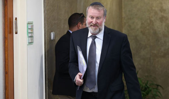 طرد عائلات منفذي العمليات.. فتوى يفصلها المستشار القضائي على مقاس نتنياهو صورة رقم 1 طرد عائلات منفذي العمليات.. فتوى يفصلها المستشار القضائي على مقاس نتنياهو صورة رقم 1