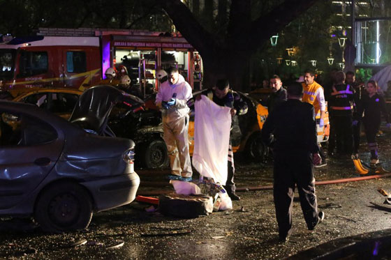 34 قتيلا في تفجير سيارة مفخخة بانقرة ونجاة السفير الاسترالي صورة رقم 5