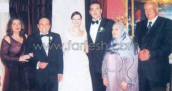 فيديو عادل امام يكشف اسرارعائلته في (نعم انا مشهور): هربت من زفاف ابنتي لخوفي من النار! صورة رقم 2