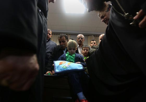 الدوابشة الفلسطيني يحقق حلمه ويلتقي رونالدو ونجوم ريال مدريد صورة رقم 10