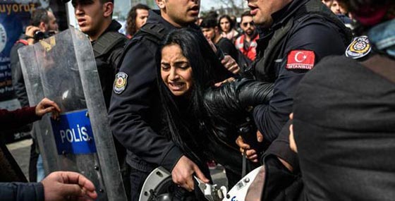 شرطة اسطنبول تشن حملة اعتقالات واسعة على الارهاب واهله!! صورة رقم 2 شرطة اسطنبول تشن حملة اعتقالات واسعة على الارهاب واهله!! صورة رقم 2