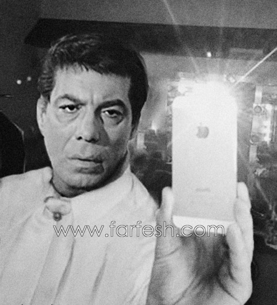سيلفى من عالم اخر يلتقطه فنانو الزمن الجميل.. بينهم بوز البطة، شادية وليلى فوزي صورة رقم 1