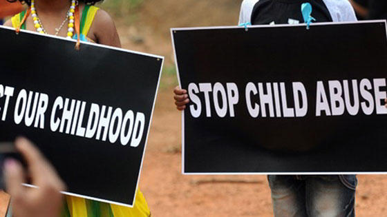 السجن 150 عاما لمدرّس اغتصب طالبات وهددهن بقطع الراس صورة رقم 2