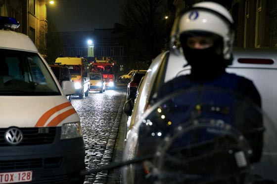 مفجرو بروكسل استخدموا مادة ام الشيطان في احزمتهم الناسفة صورة رقم 28